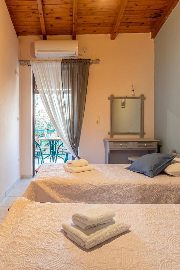Secret Summer Havens - Perfectly Secluded Getaways Vasilítsion Exteriér fotografie